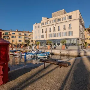 Hotel Restaurant De La Tour Sanary-sur-Mer